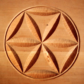 intaglio su legno decorativo