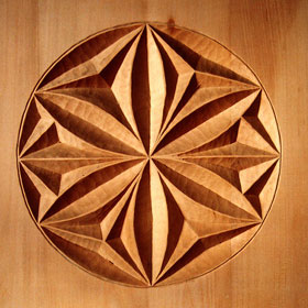 intaglio su legno decorativo