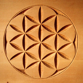 intaglio su legno decorativo