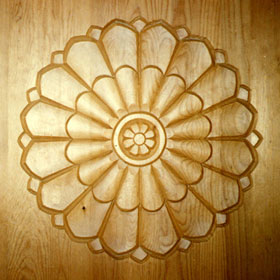intaglio su legno decorativo
